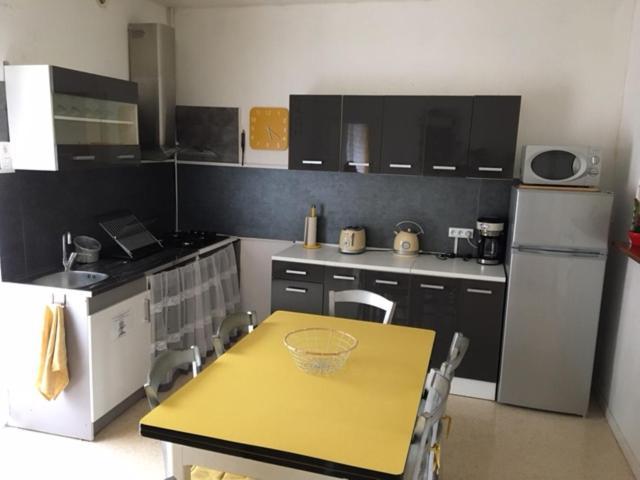 Chez Isa Et Jeanmi Apartment Дуказовил Екстериор снимка